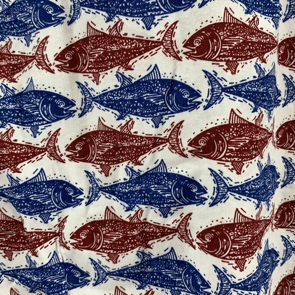 Zipcode Men’s small short sleeve button down shirt NWT red blue fish - Picture 11 of 17